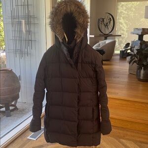The NORTH FACE Dealio Women’s Black Puffer Coat with Faux Fur Hood